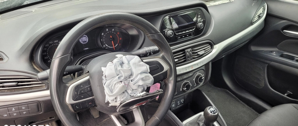 Fiat Tipo cena 18800 przebieg: 112000, rok produkcji 2017 z Krotoszyn małe 37